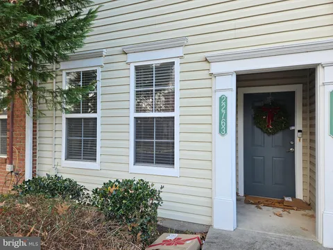 22763 Fountain Grove Square, Brambleton, VA MLS: VALO2115128