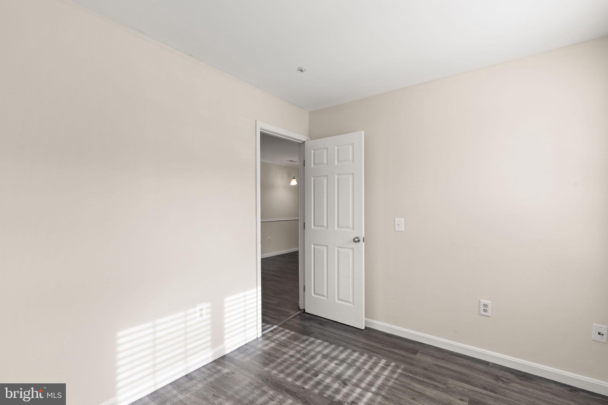 TAYLOR RIDGE CONDOMINIUMS - Residential Lease