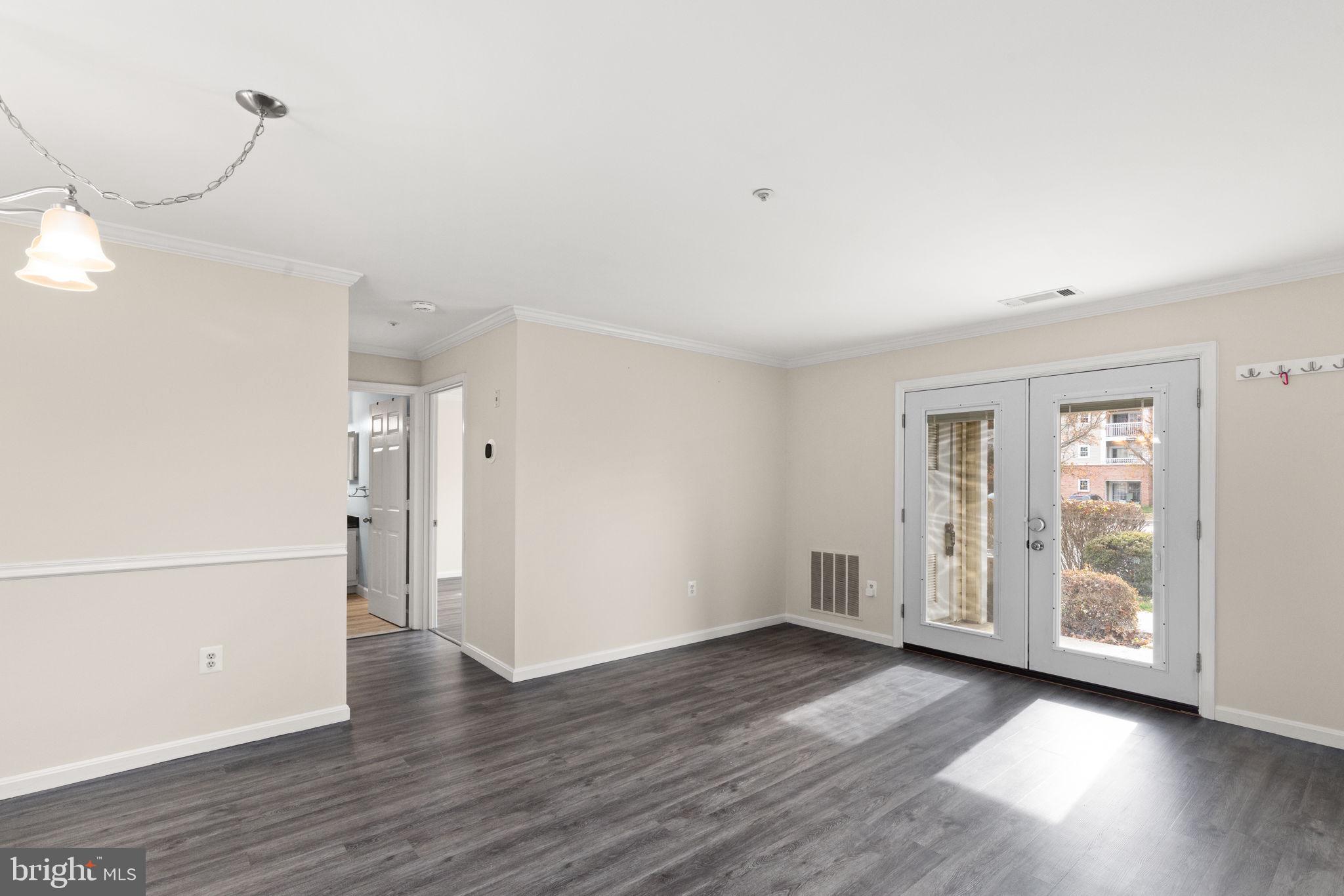 TAYLOR RIDGE CONDOMINIUMS - Residential Lease