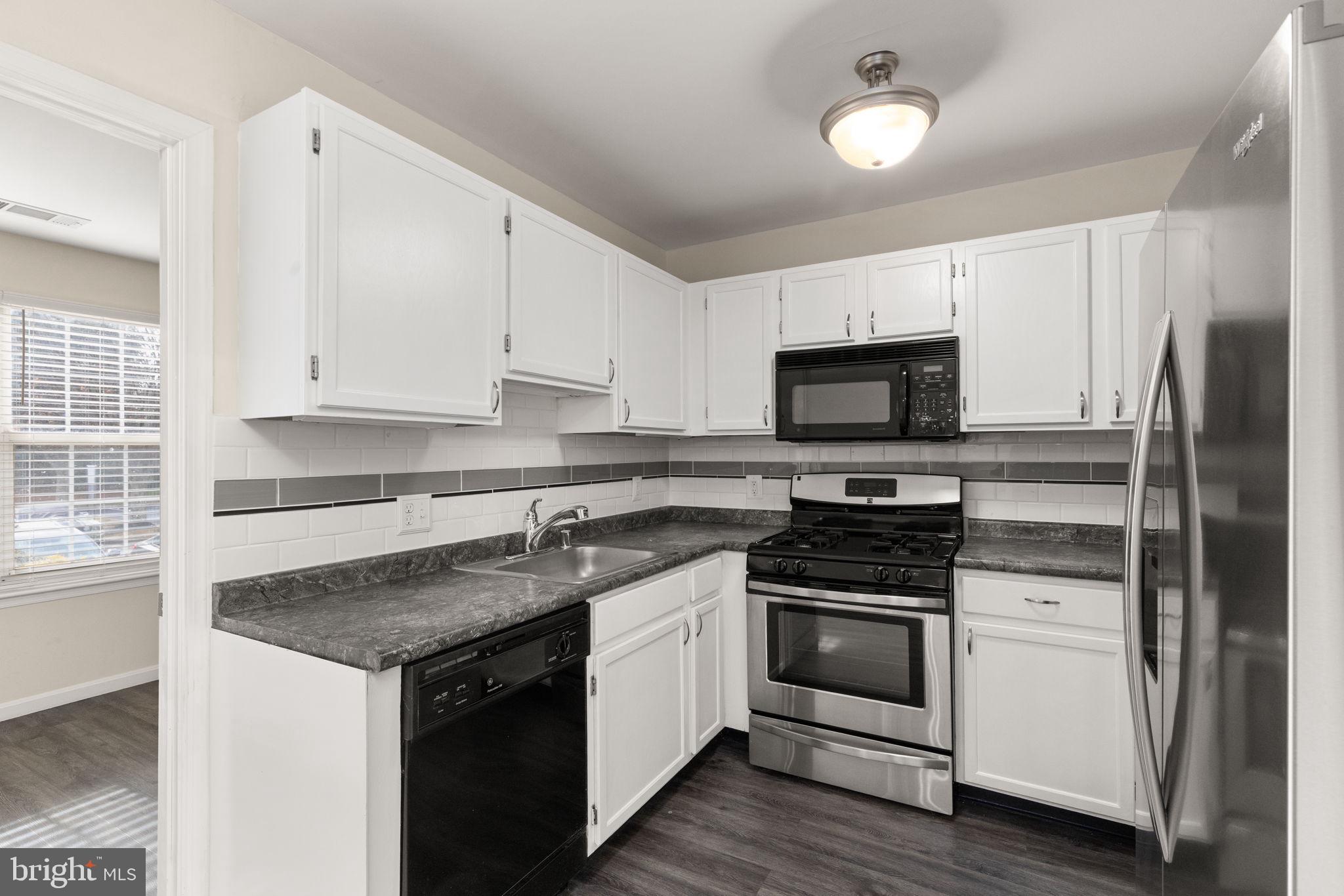 TAYLOR RIDGE CONDOMINIUMS - Residential Lease