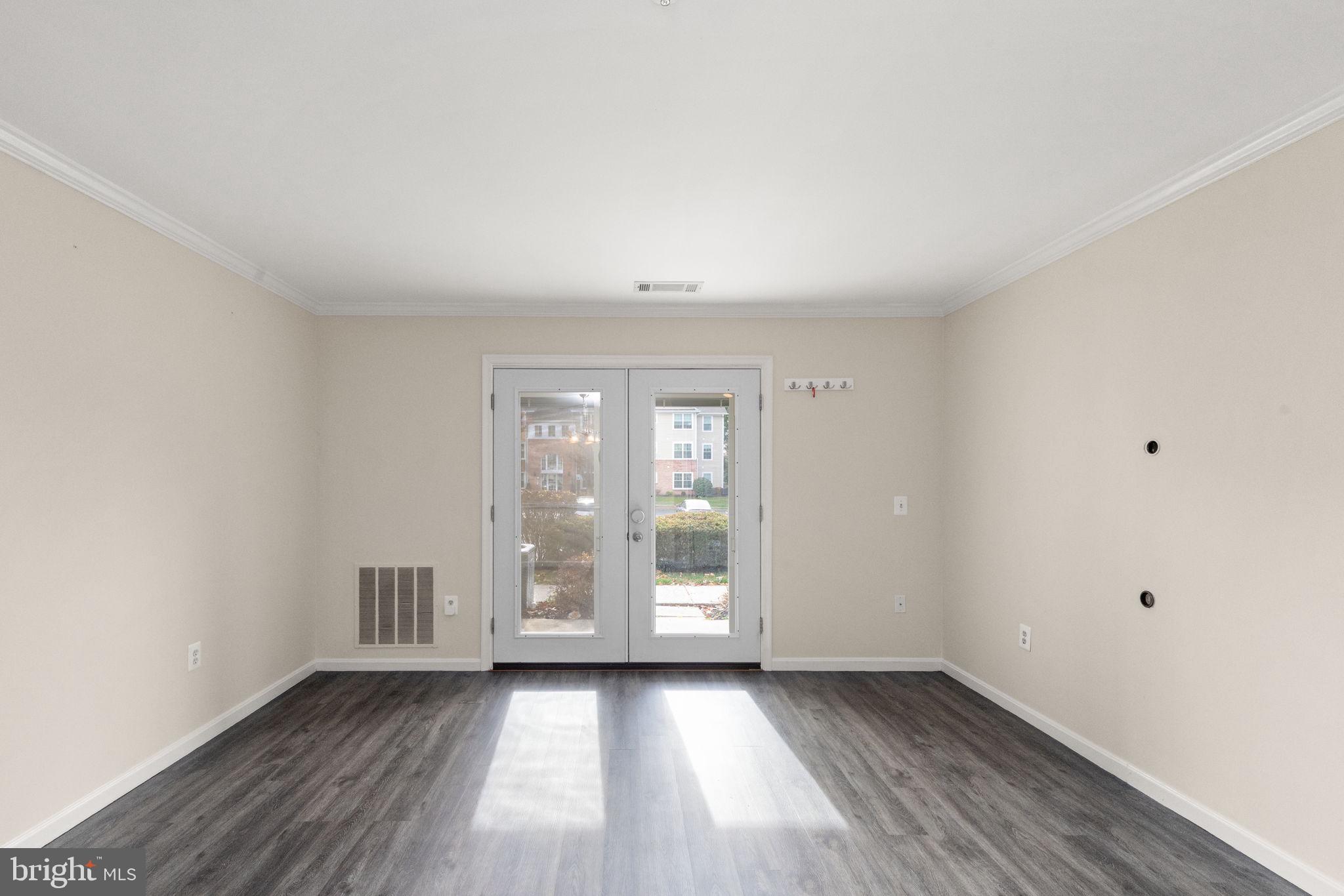 TAYLOR RIDGE CONDOMINIUMS - Residential Lease