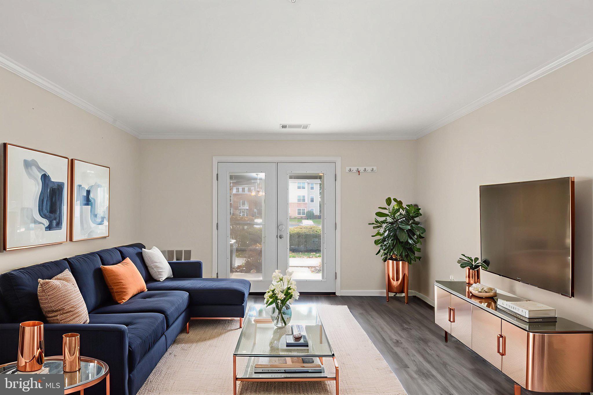 TAYLOR RIDGE CONDOMINIUMS - Residential Lease