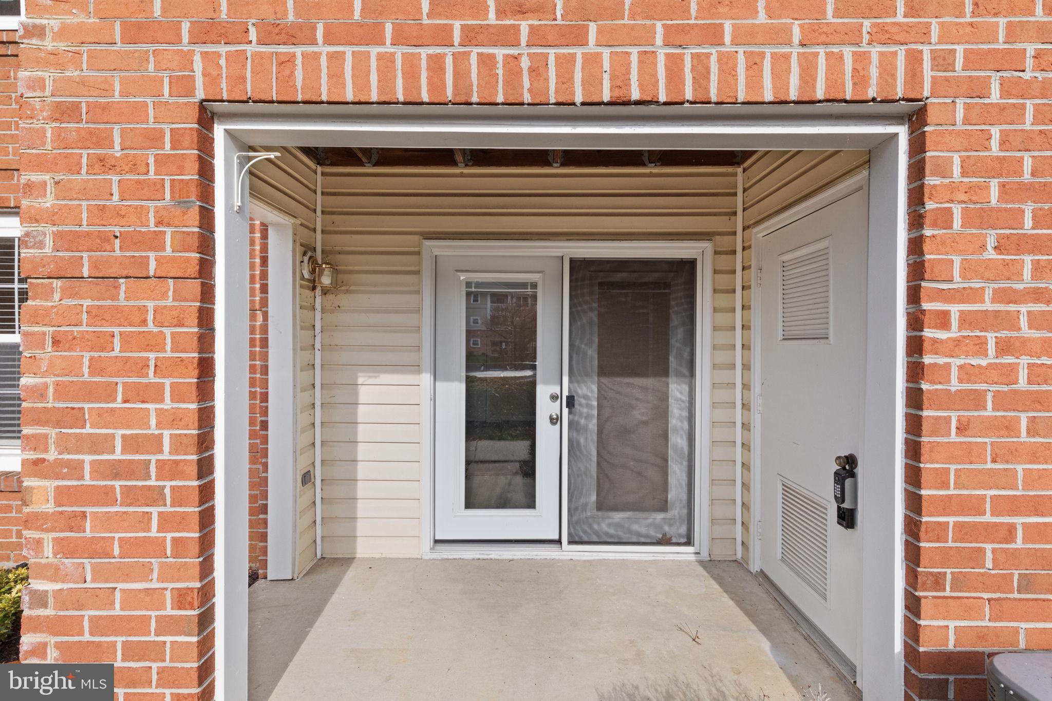 TAYLOR RIDGE CONDOMINIUMS - Residential Lease