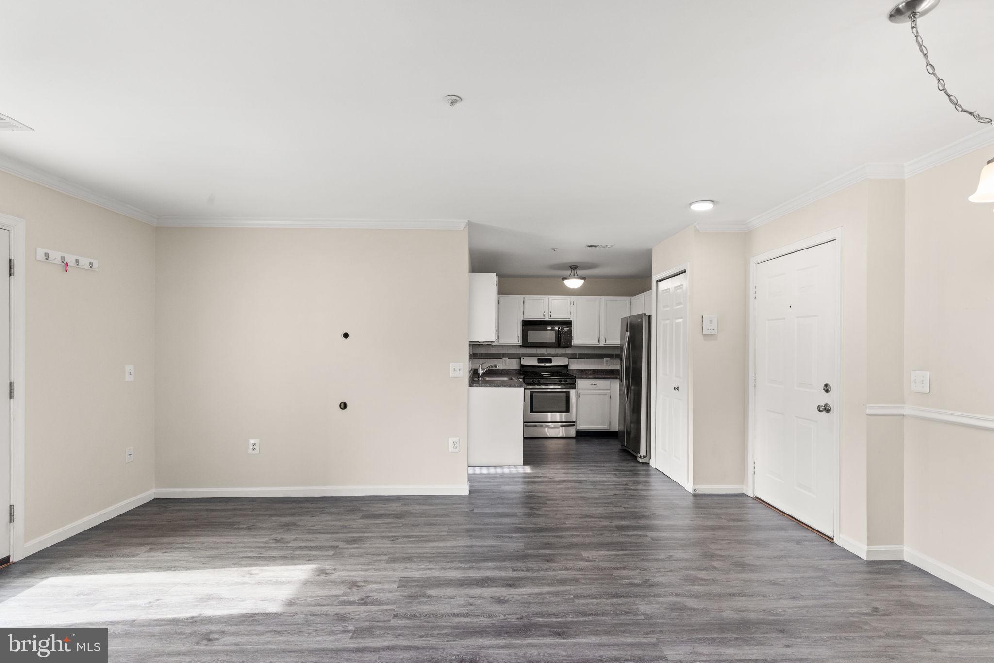 TAYLOR RIDGE CONDOMINIUMS - Residential Lease