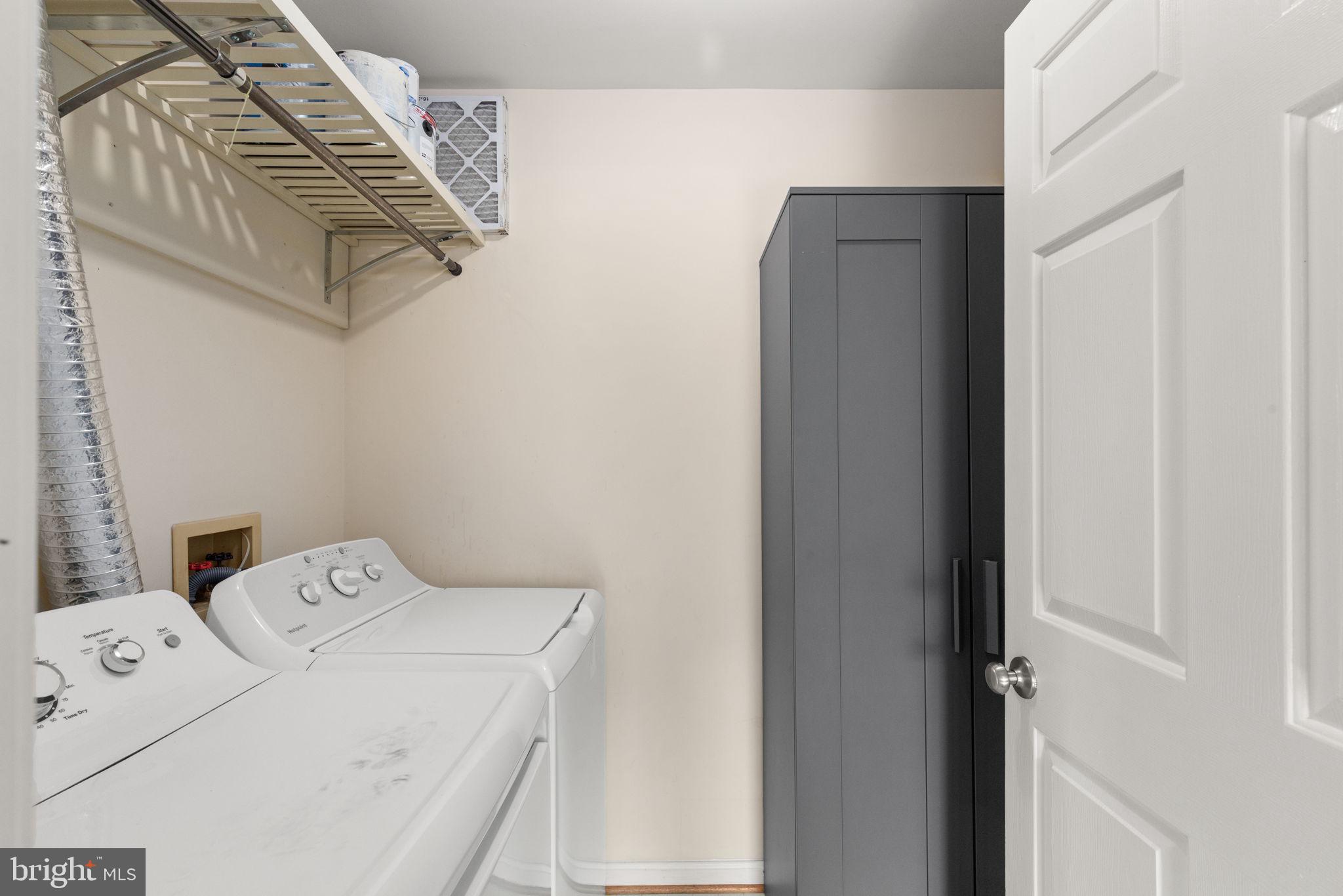 TAYLOR RIDGE CONDOMINIUMS - Residential Lease