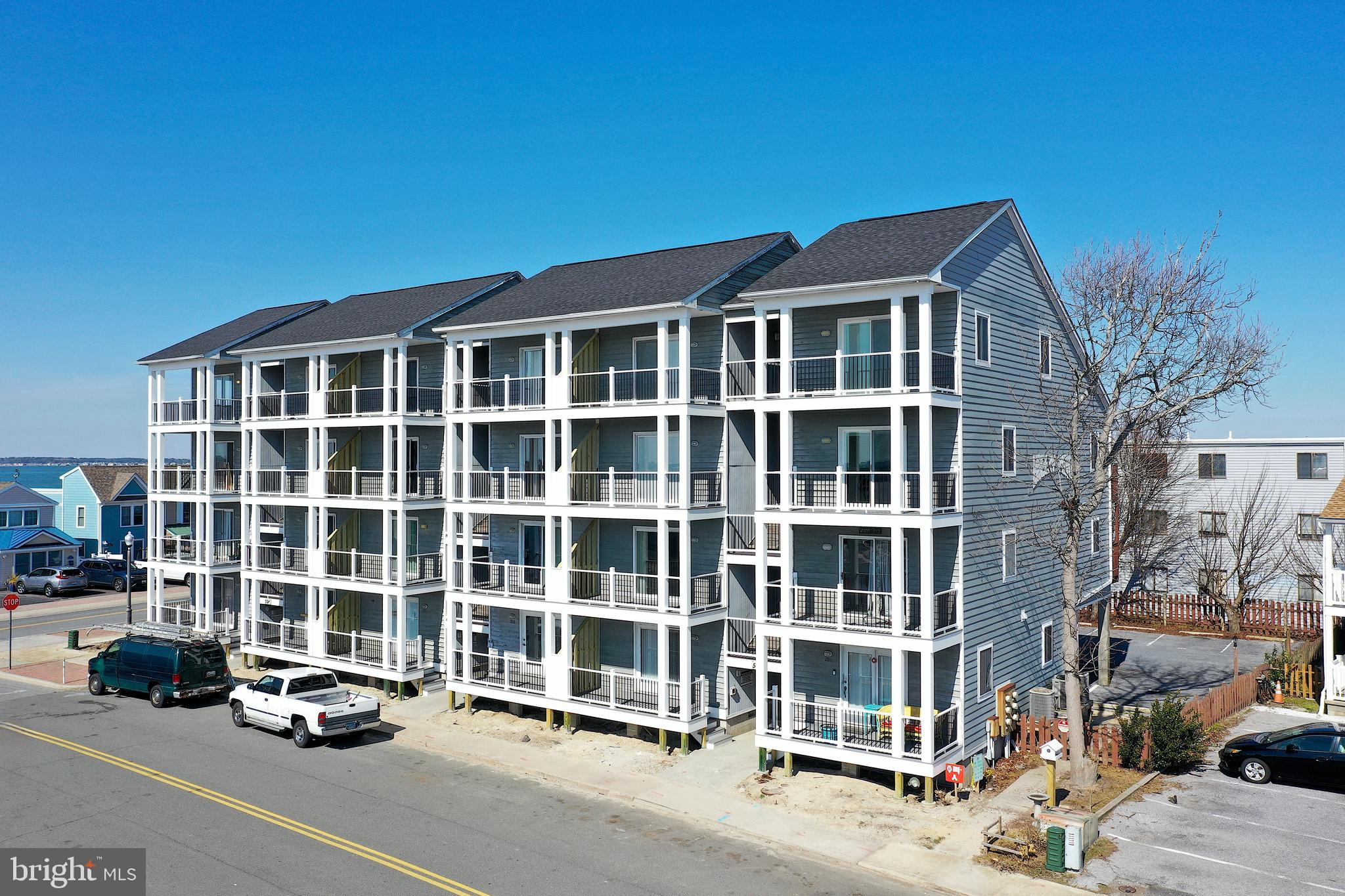 BAYSHORE ESTATES - Residential