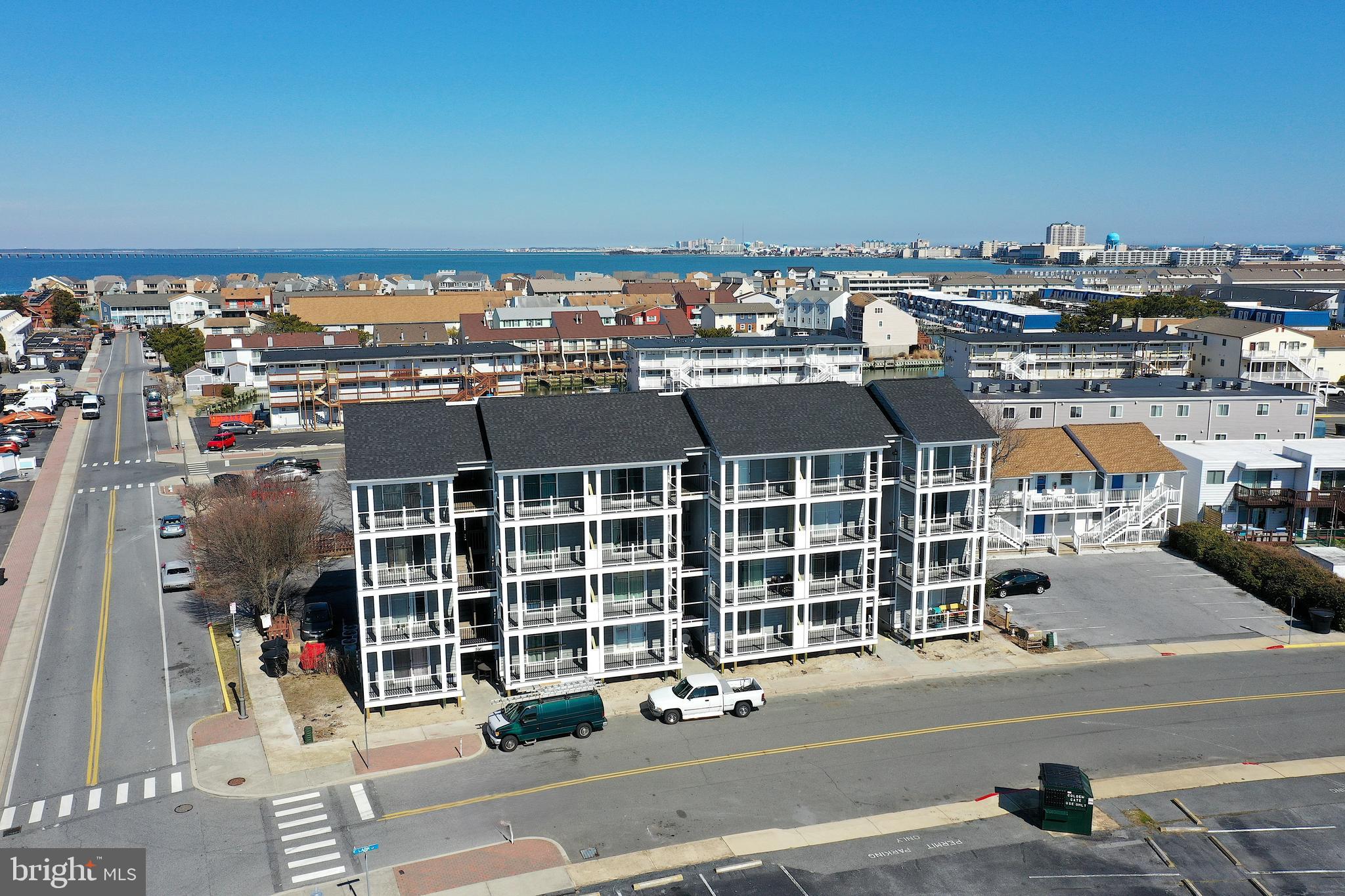 BAYSHORE ESTATES - Residential