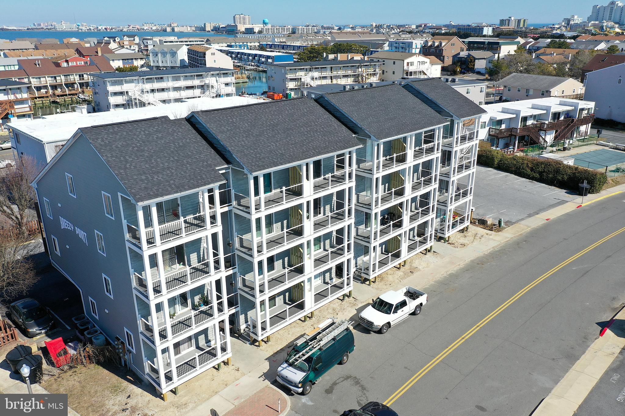 BAYSHORE ESTATES - Residential