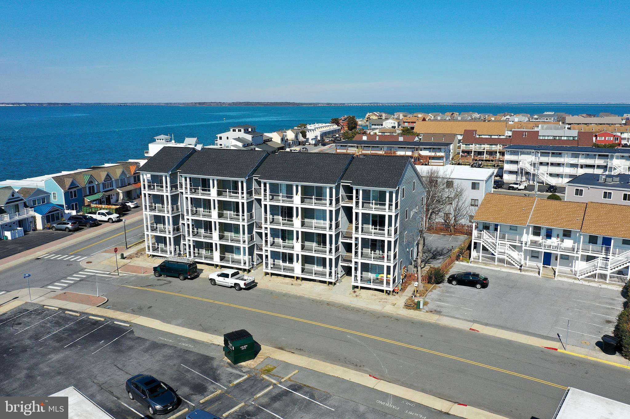 BAYSHORE ESTATES - Residential