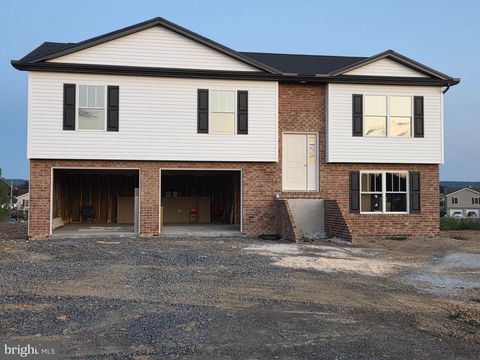 255 GROVE DRIVE SHIPPENSBURG PA 17257