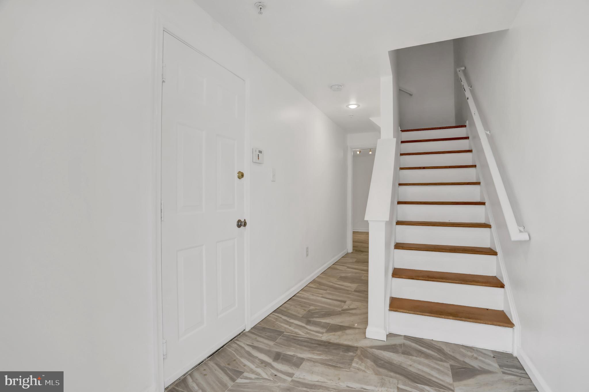 BLACKBURN VILLAGE - Residential Lease