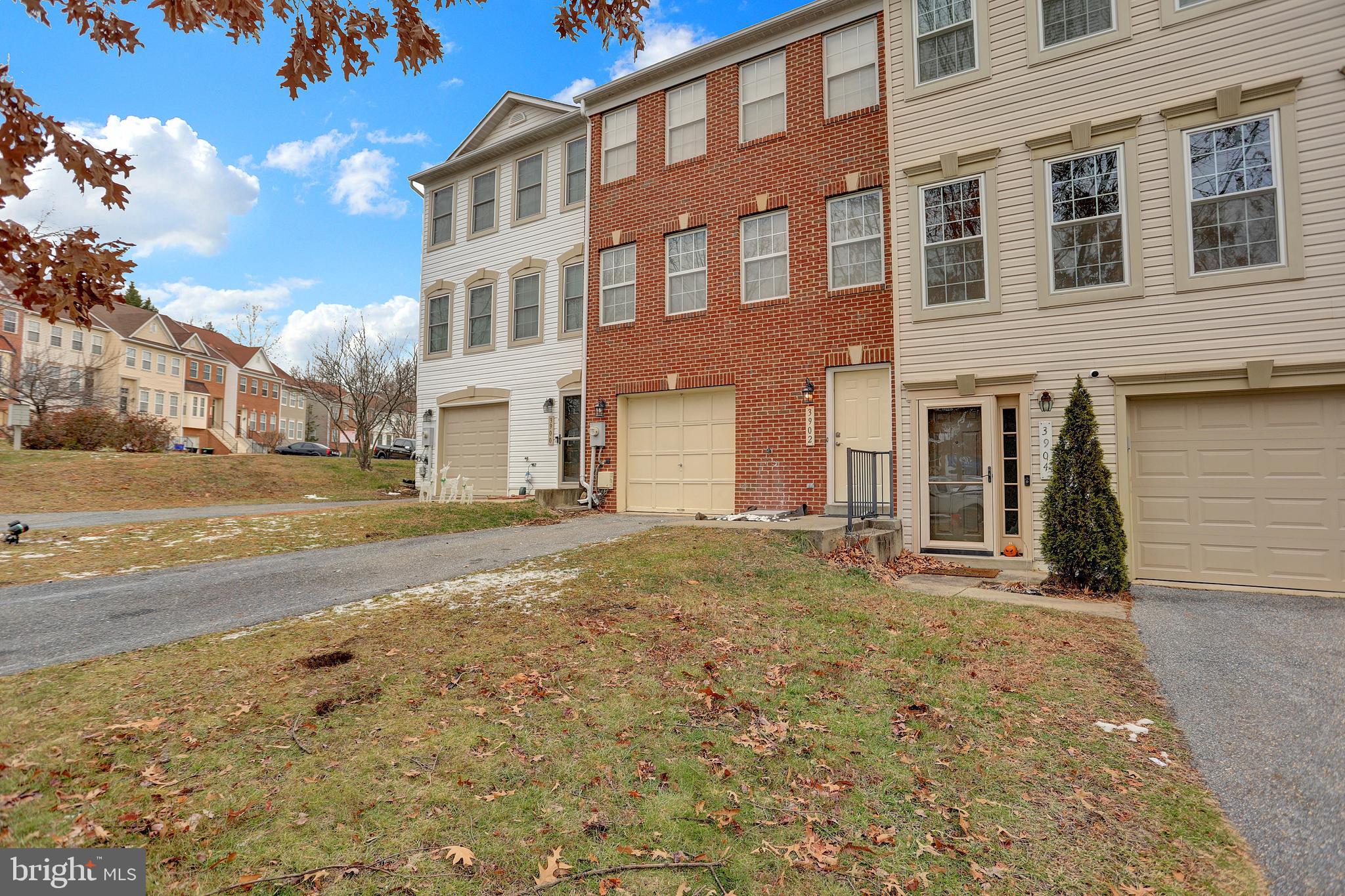 BLACKBURN VILLAGE - Residential Lease