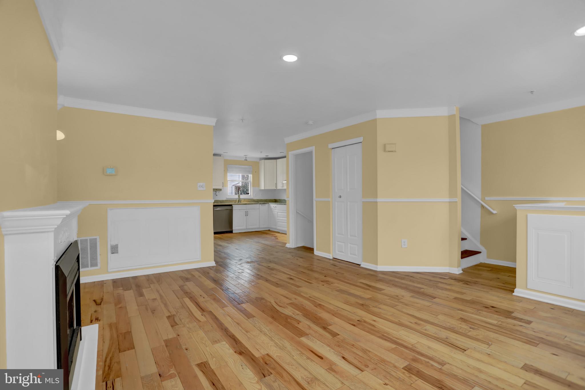 BLACKBURN VILLAGE - Residential Lease