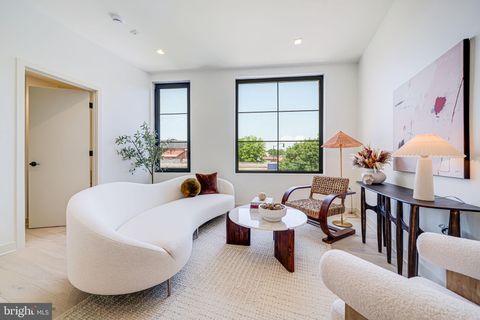 2905 NEWARK STREET NW WASHINGTON DC 20008