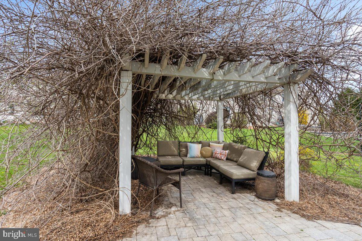 JACOBS CREEK - Residential