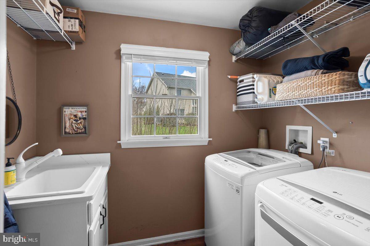 JACOBS CREEK - Residential