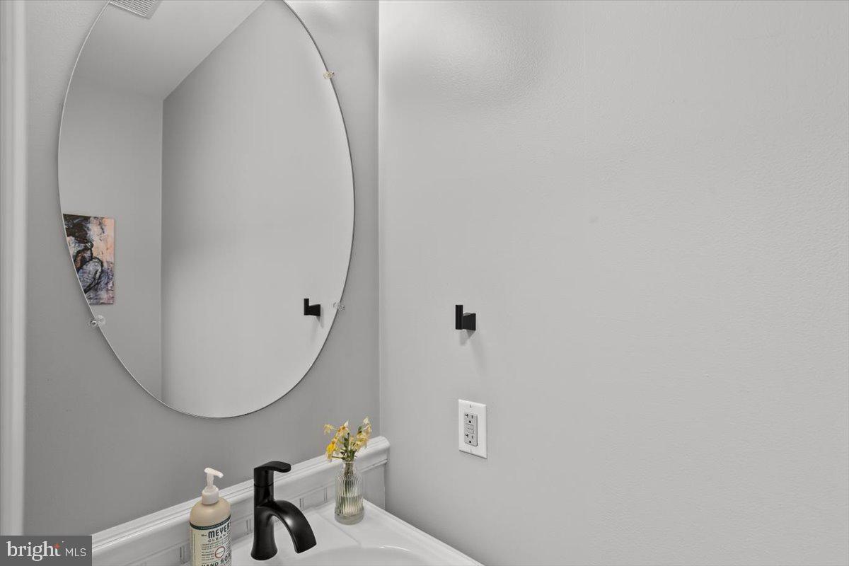 JACOBS CREEK - Residential