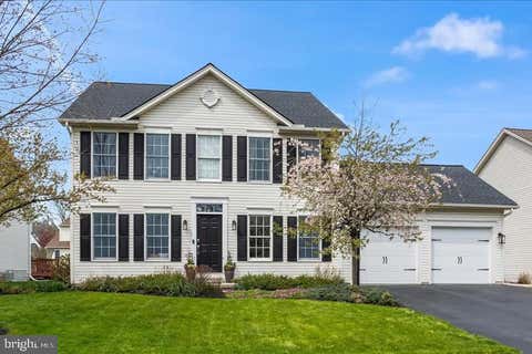 Homes For Sale - 1939 Creek Hollow Lane<br/> Dauphin County, HERSHEY, PA 17033