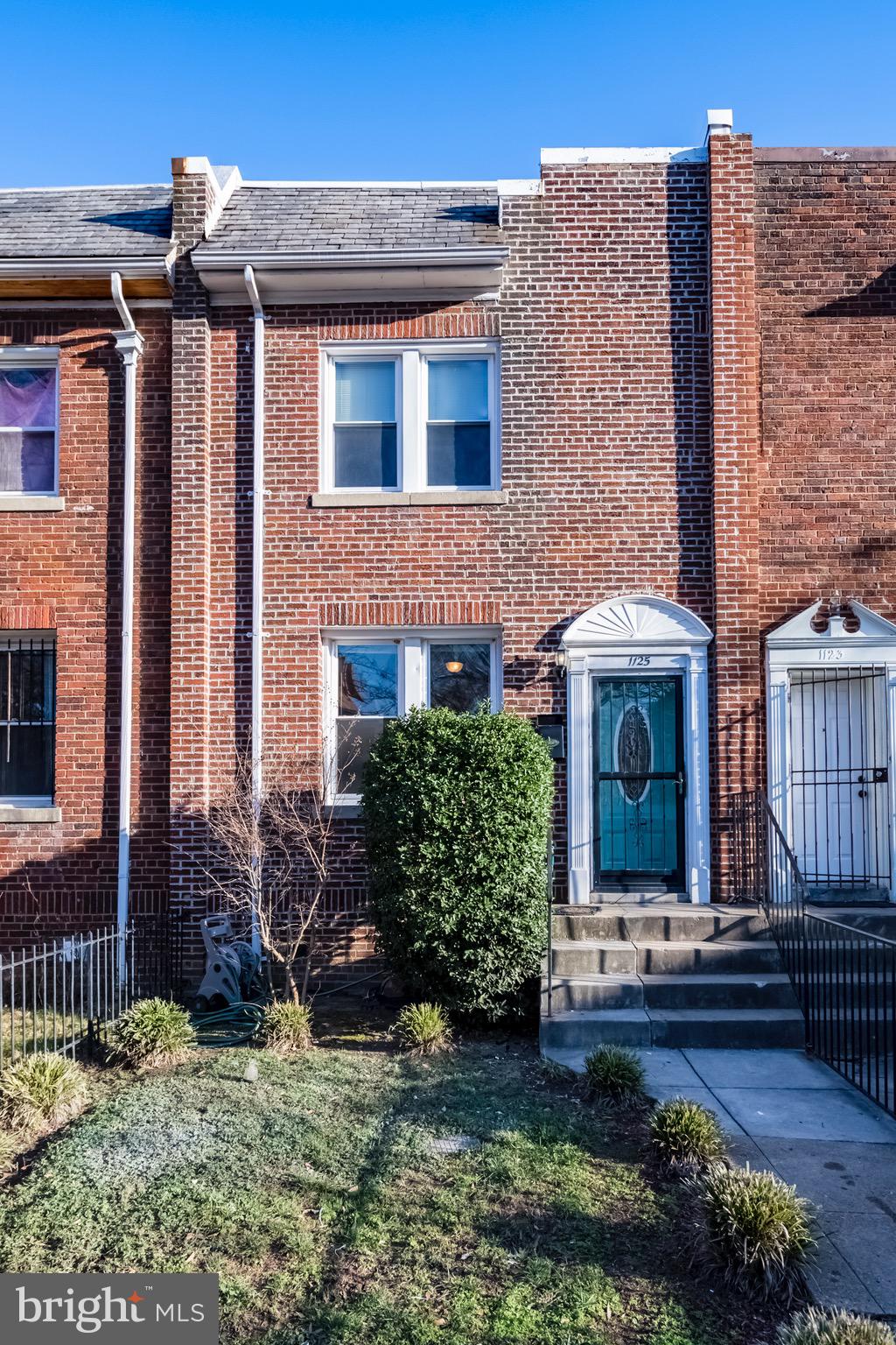 1125 WEST VIRGINIA AVENUE NE