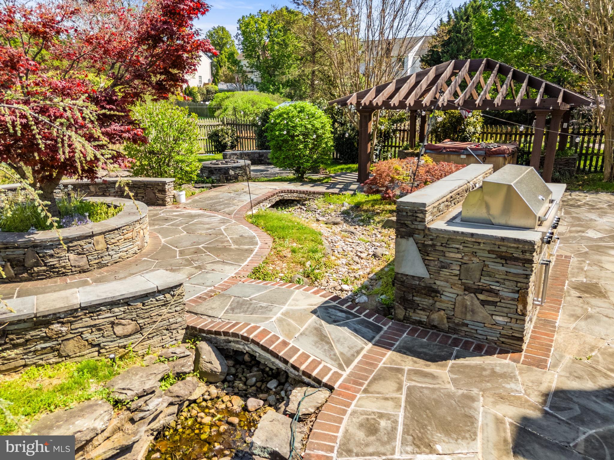 VALLEY SPRINGS - Residential