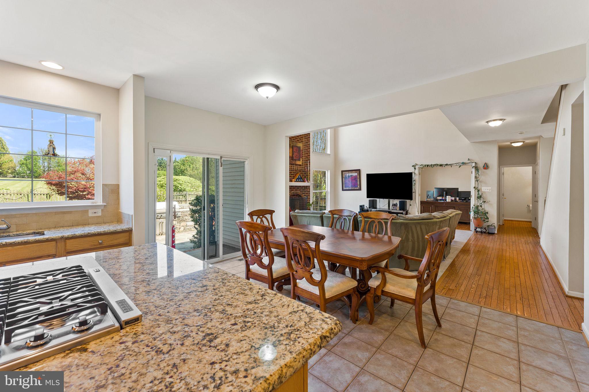 VALLEY SPRINGS - Residential