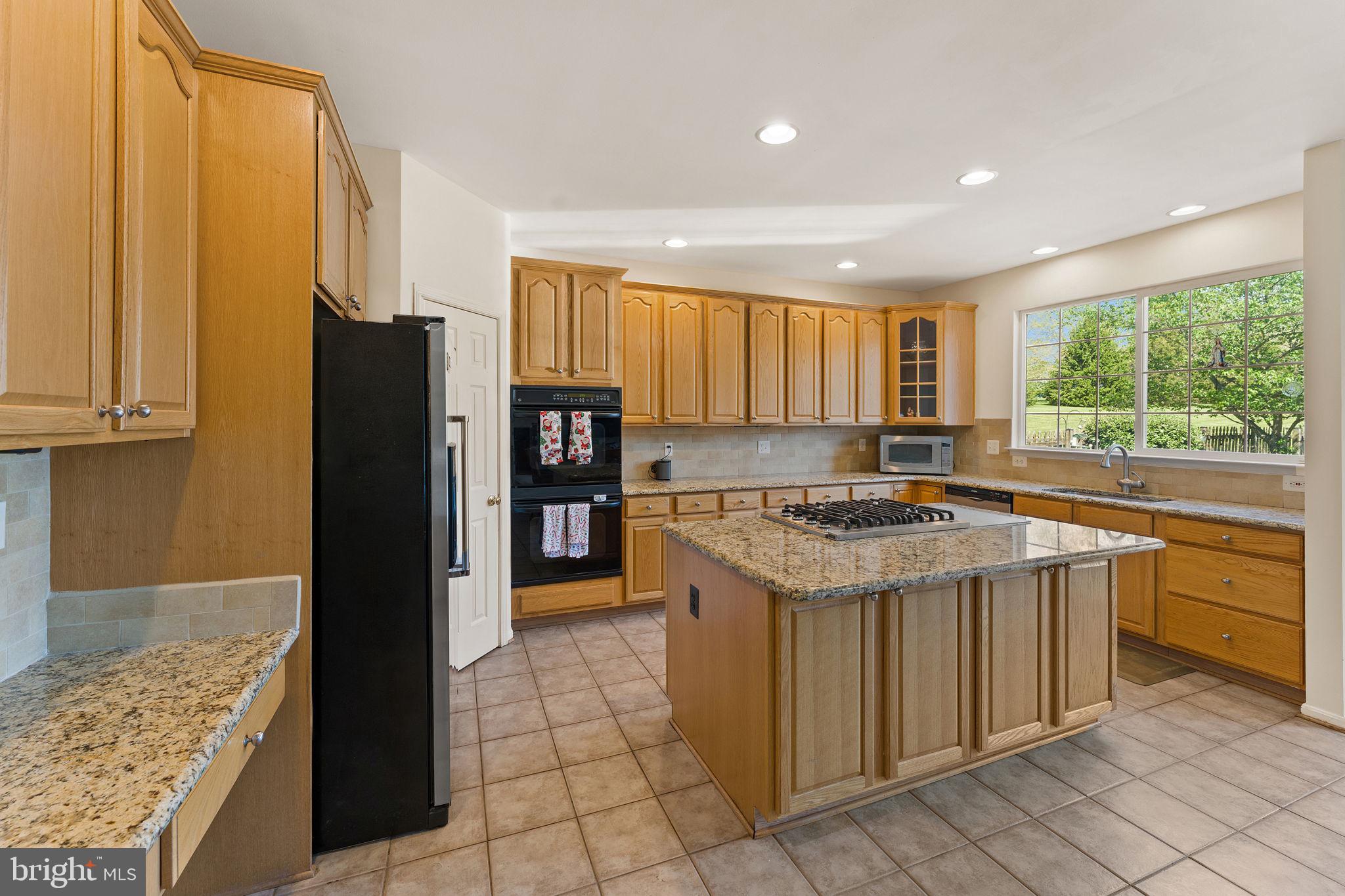 VALLEY SPRINGS - Residential