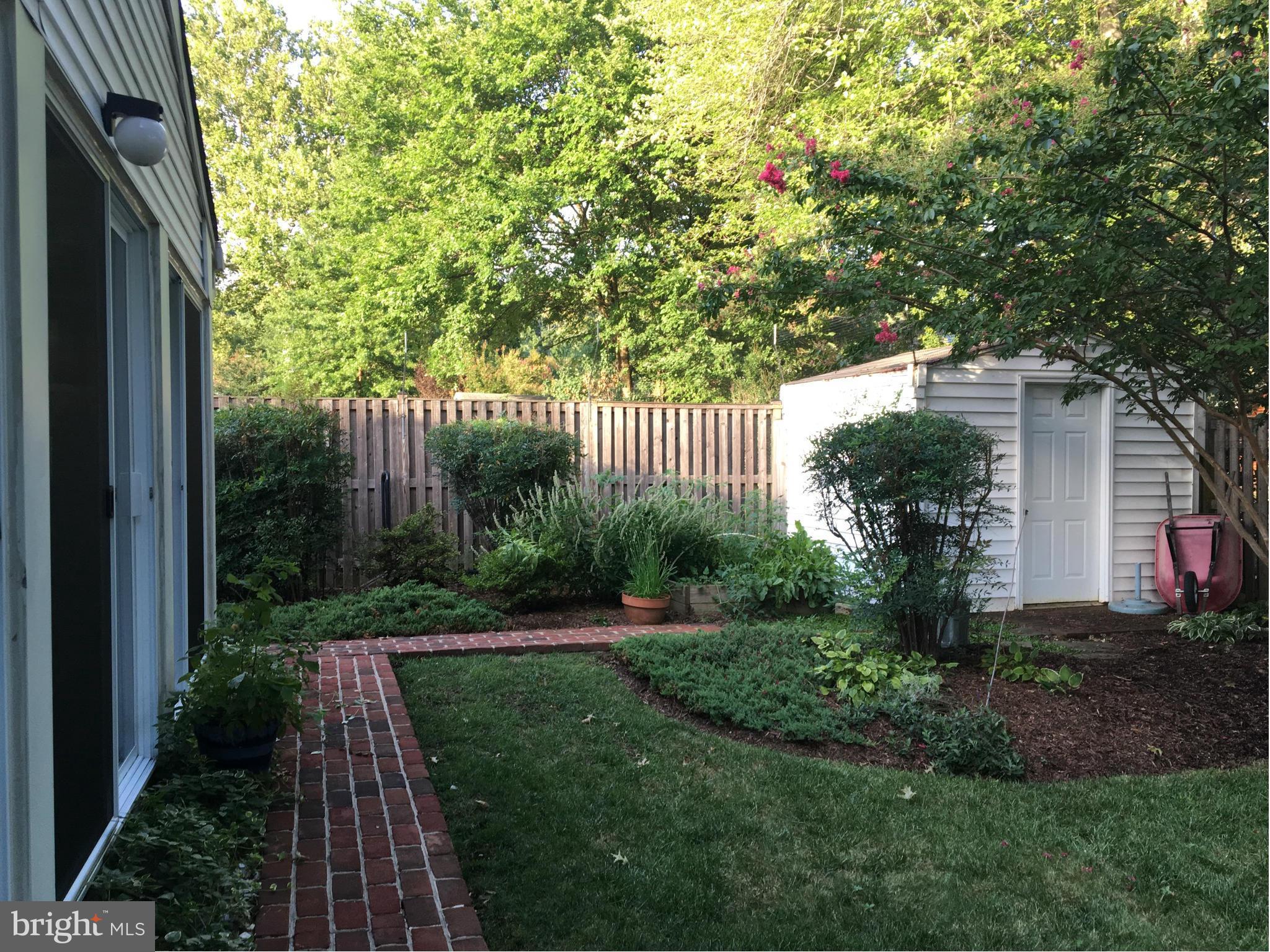 SEMINARY VALLEY - Residential Lease