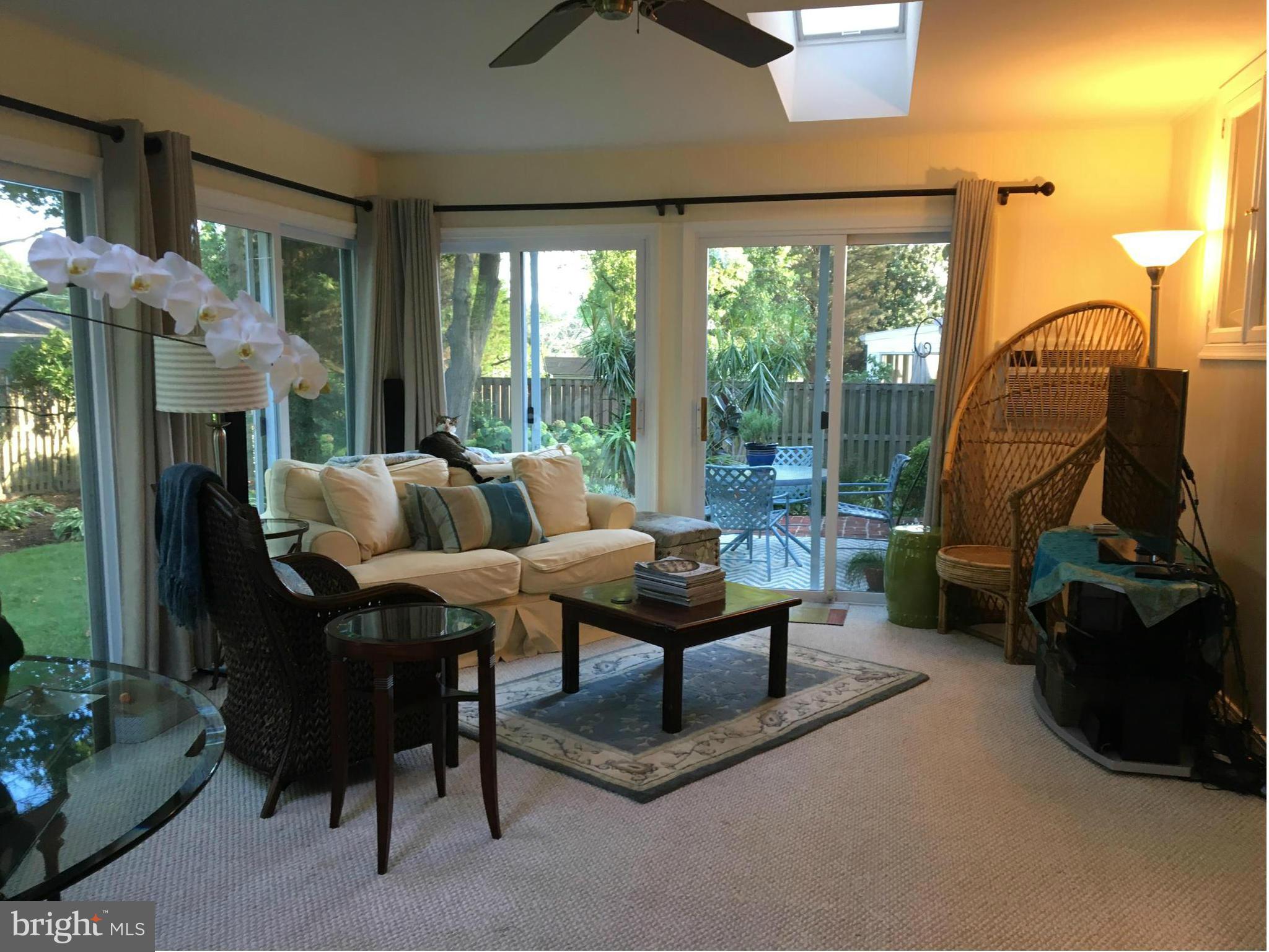 SEMINARY VALLEY - Residential Lease