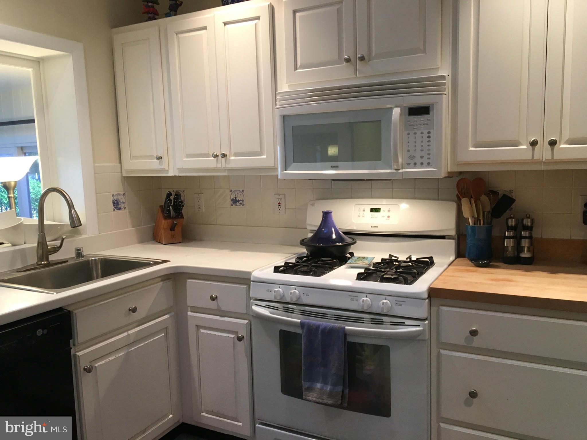 SEMINARY VALLEY - Residential Lease