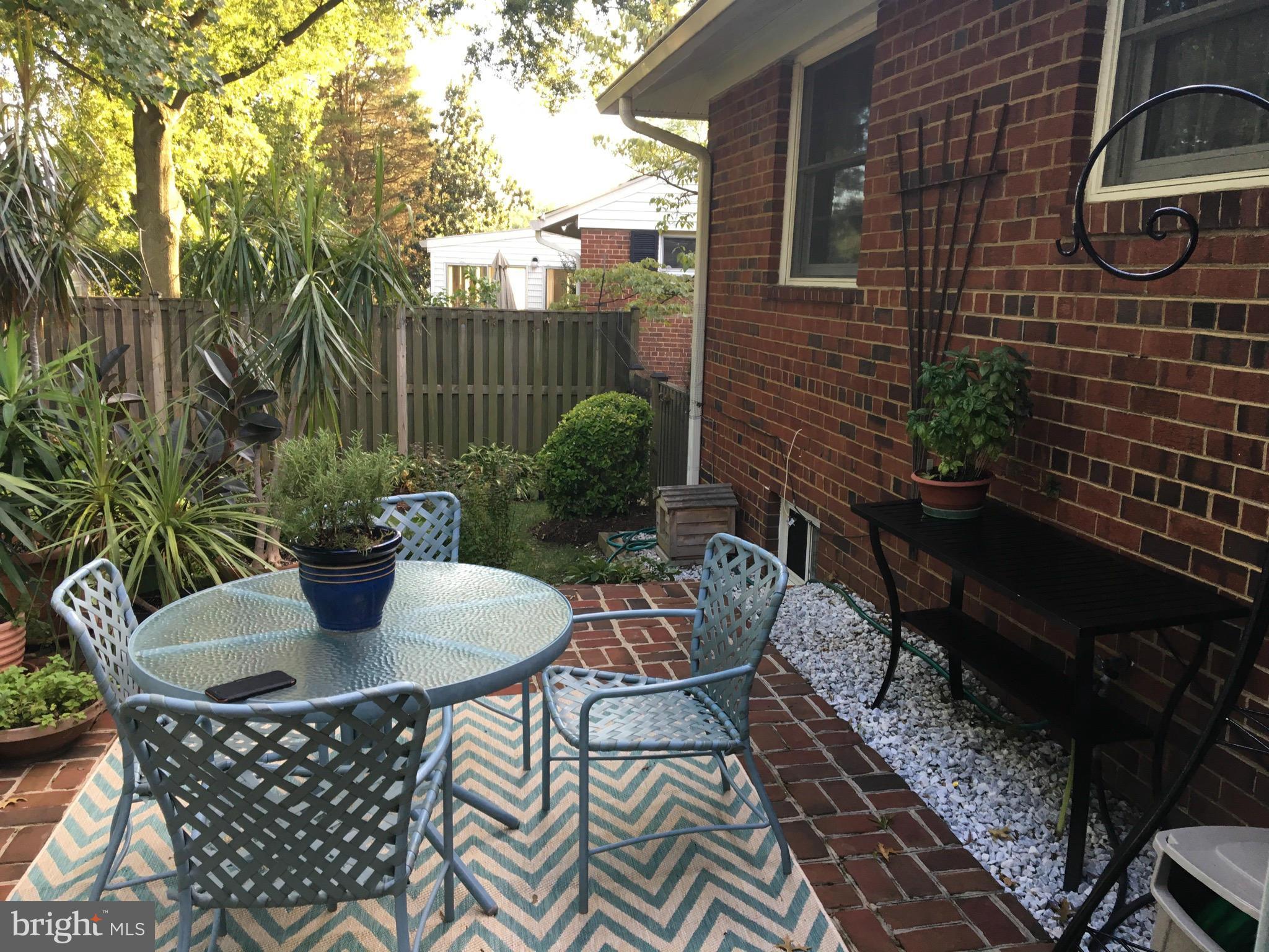 SEMINARY VALLEY - Residential Lease