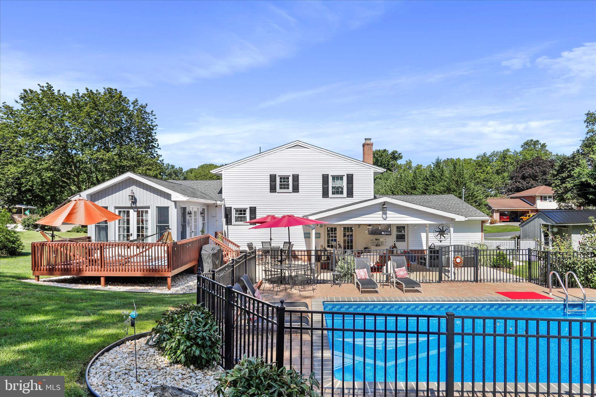 GUILFORD HILLS SOUTH - Residential