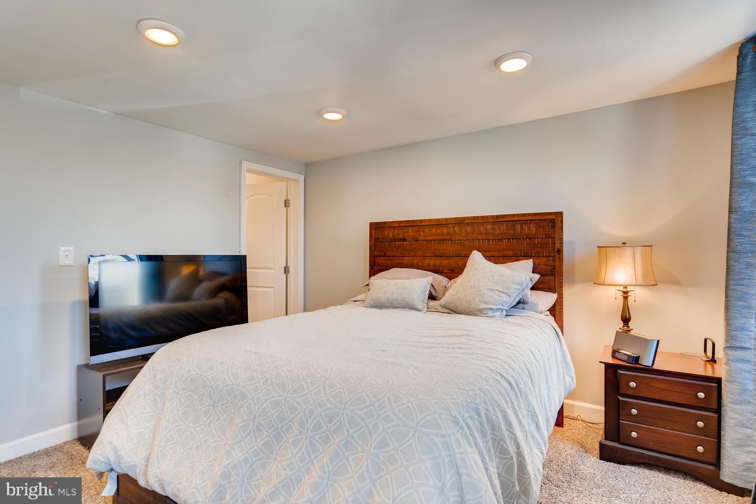 HAMPDEN HISTORIC DISTRICT - Residential