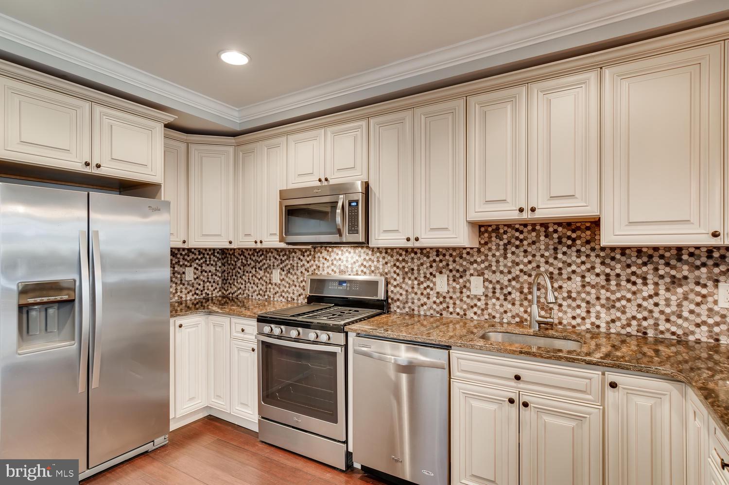 HAMPDEN HISTORIC DISTRICT - Residential