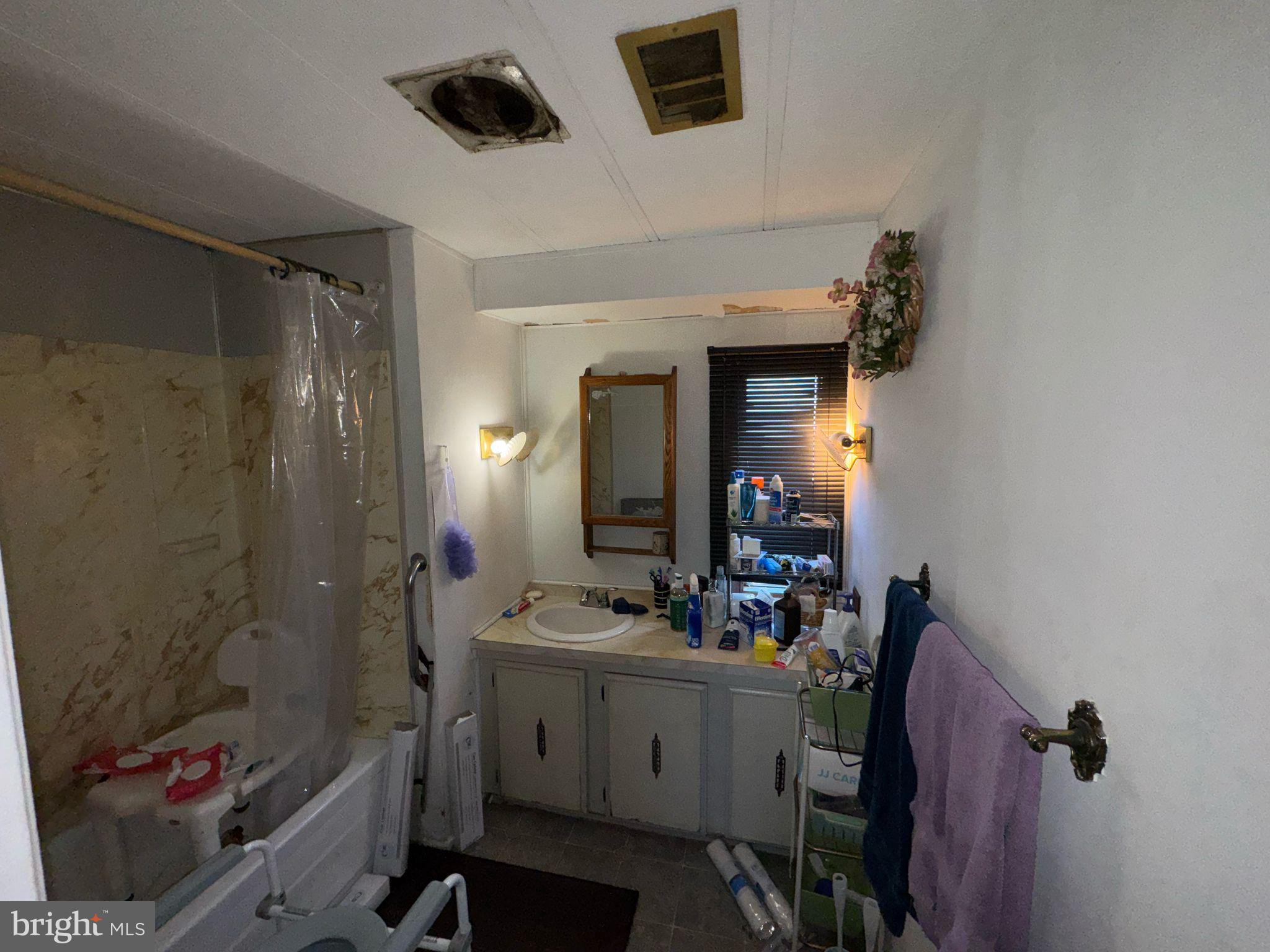 PENNWOOD CROSSING - Residential