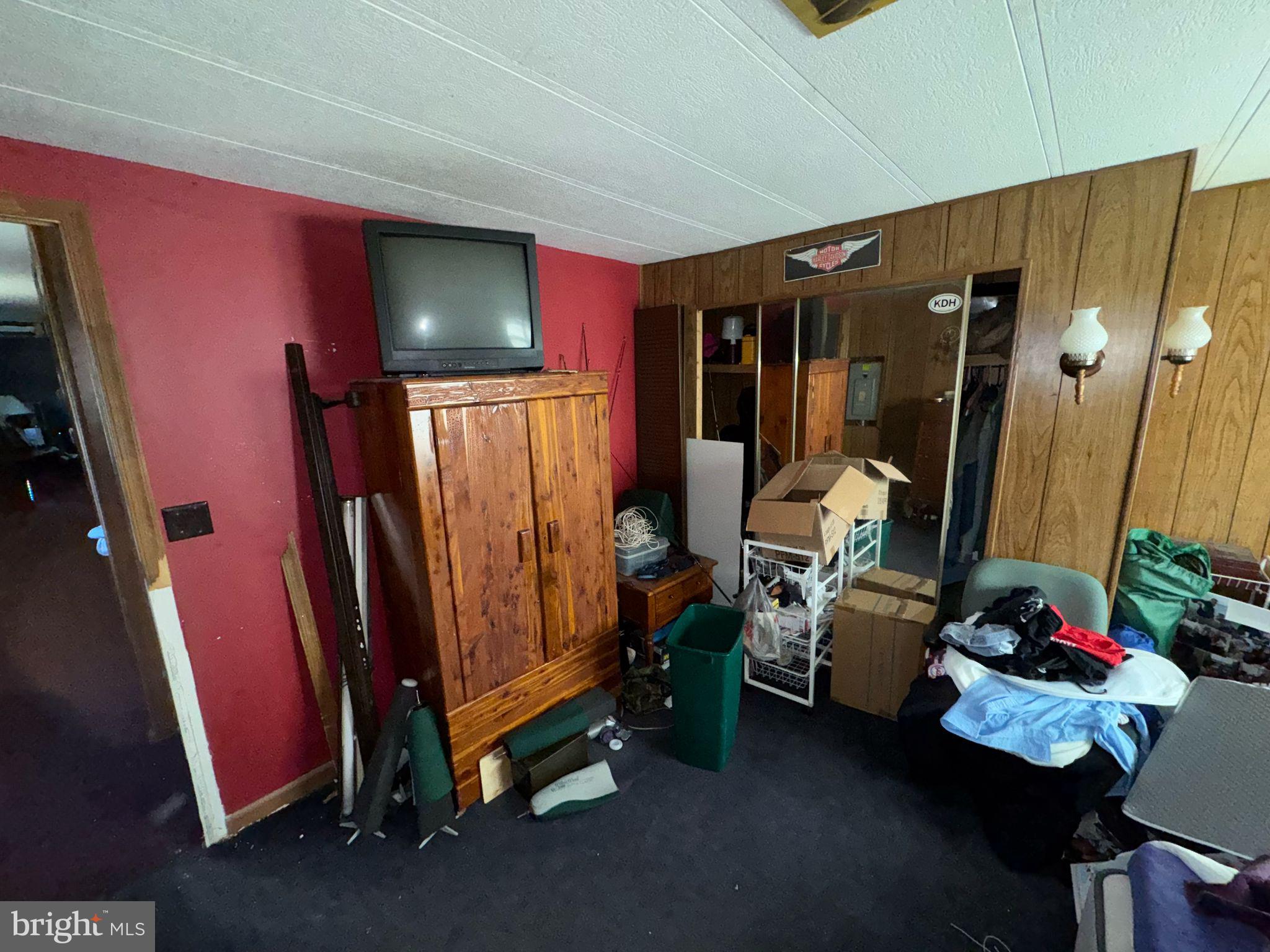 PENNWOOD CROSSING - Residential