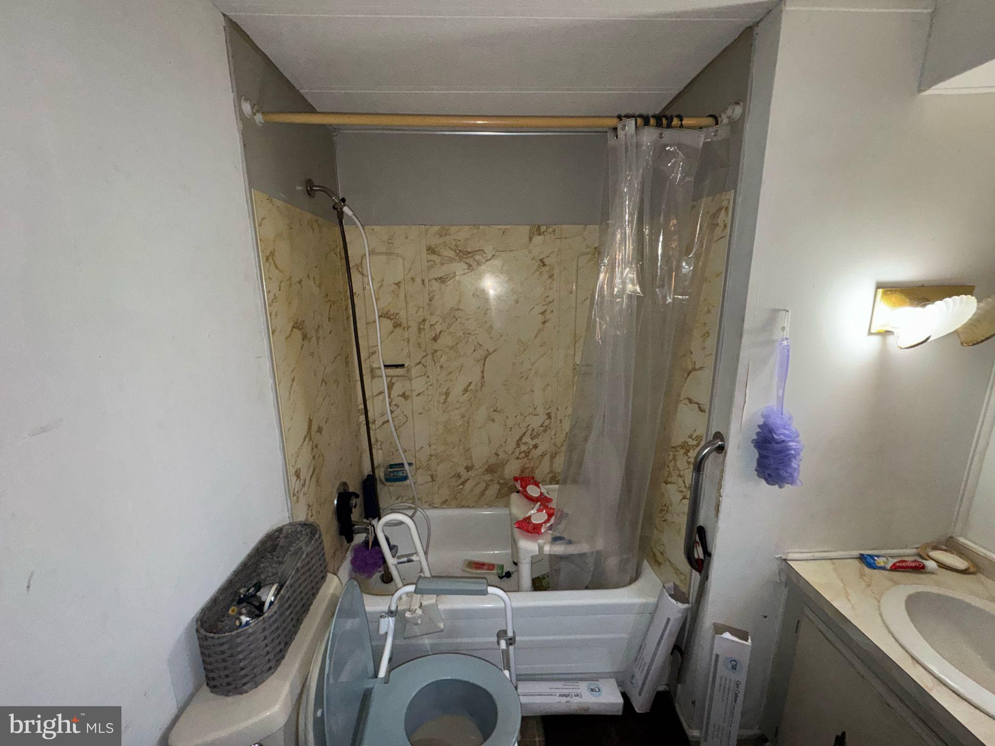 PENNWOOD CROSSING - Residential