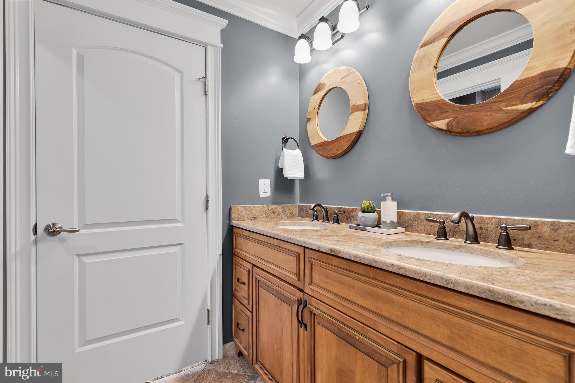 DOUGLAS ESTATES - Residential