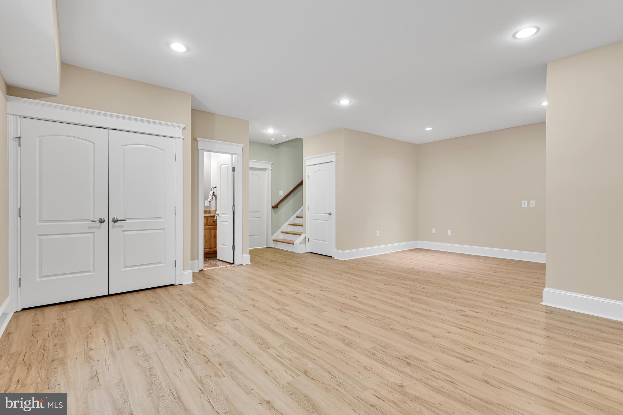 DOUGLAS ESTATES - Residential