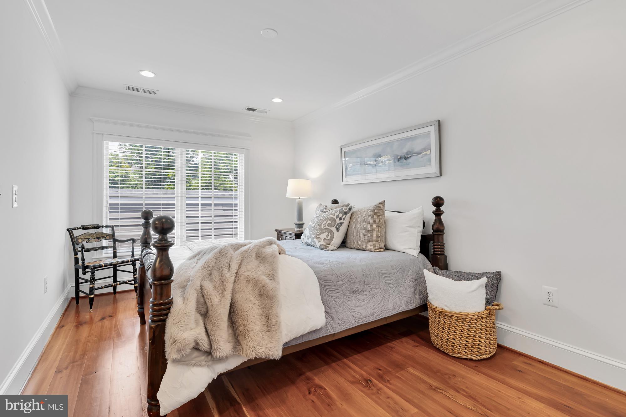 DOUGLAS ESTATES - Residential