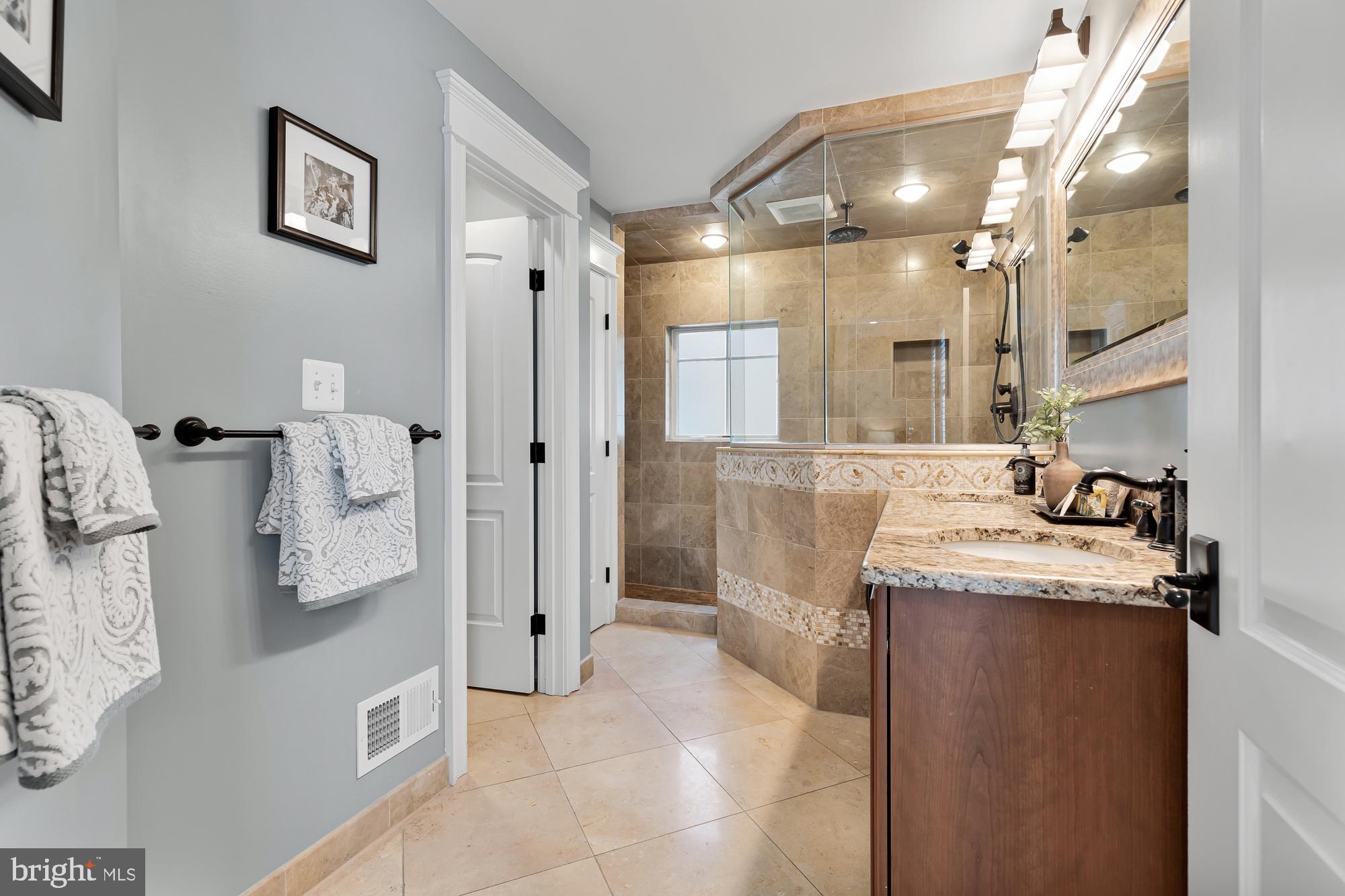 DOUGLAS ESTATES - Residential