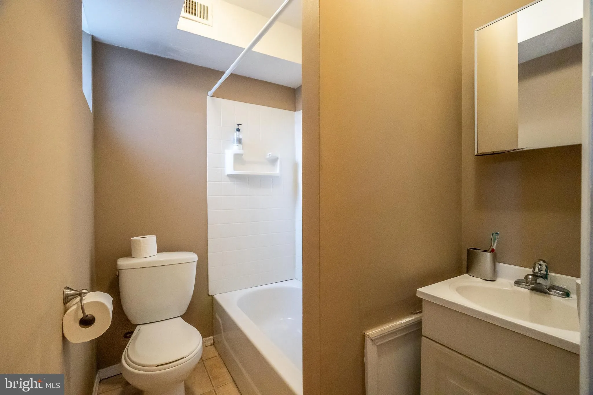 Philadelphia, Pennsylvania 19146, United States, 1 Bedroom Bedrooms, ,1 BathroomBathrooms,Residential,Active,89094