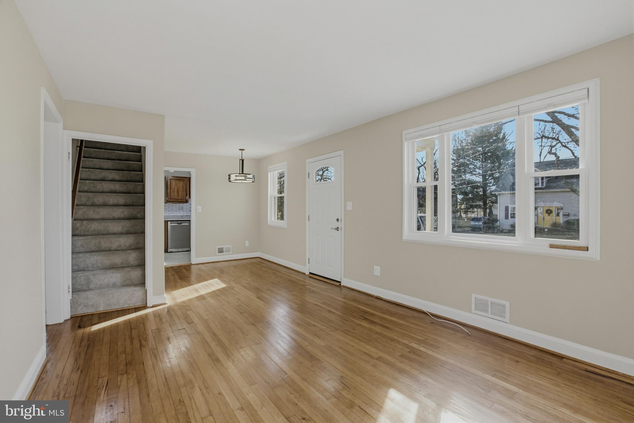 5903 SAINT LO AVENUE