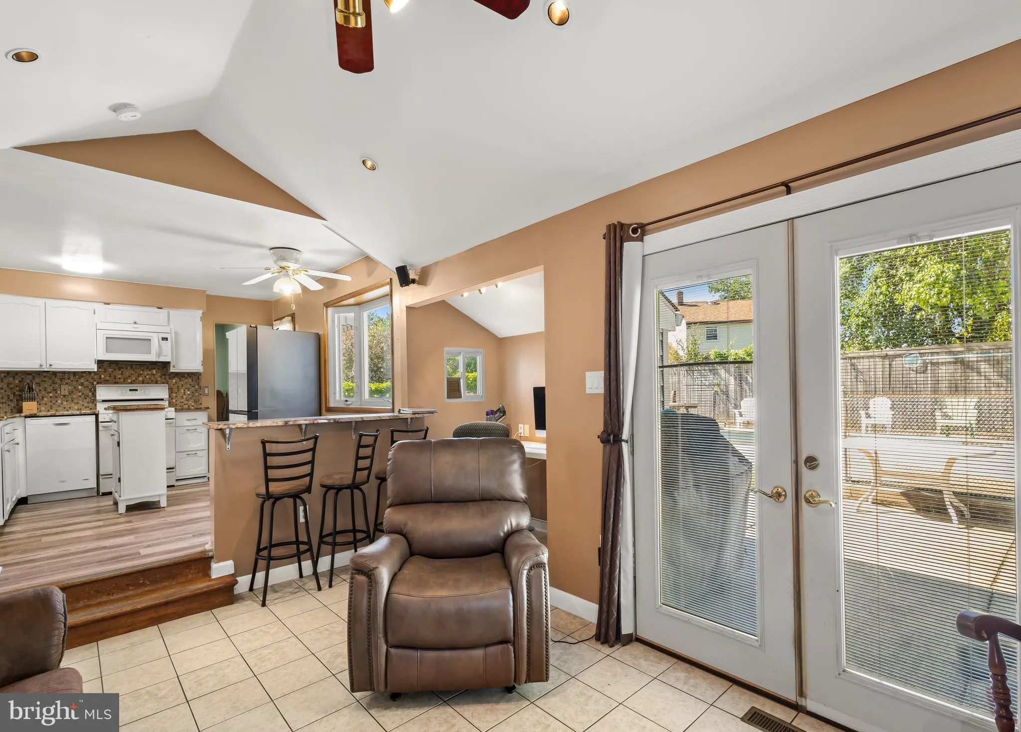 Cherry Hill, New Jersey 08002, United States, 3 Bedrooms Bedrooms, ,2 BathroomsBathrooms,Residential,Active,133905