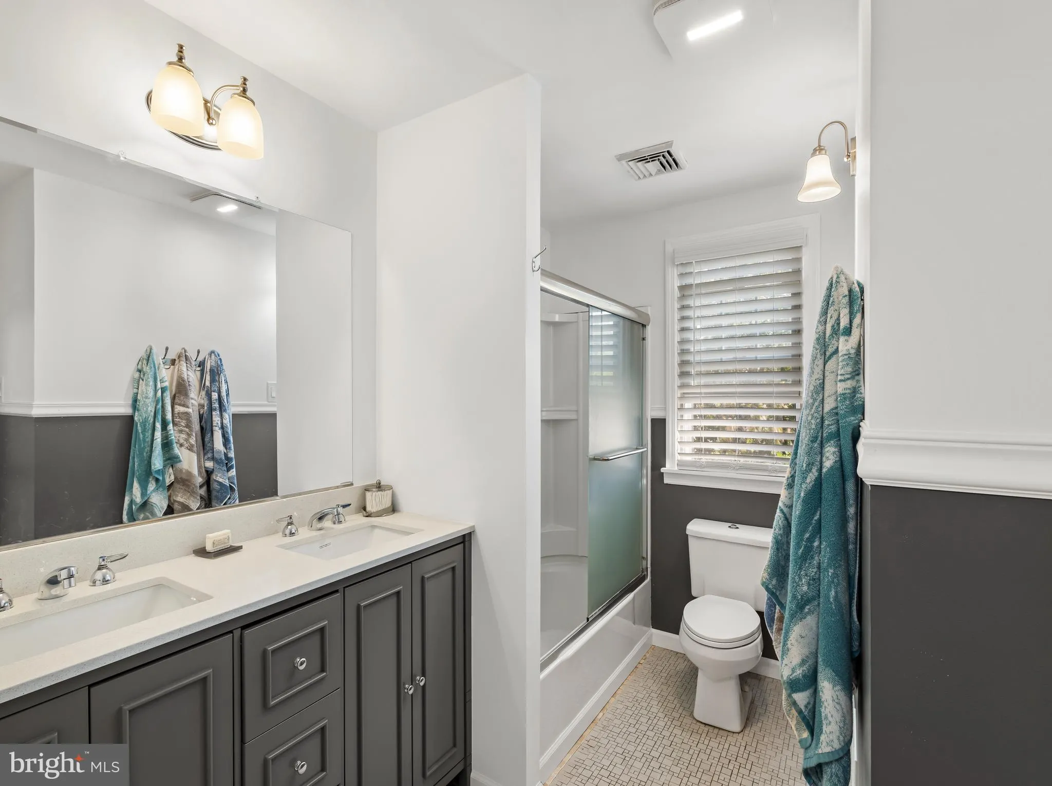 Cherry Hill, New Jersey 08002, United States, 3 Bedrooms Bedrooms, ,2 BathroomsBathrooms,Residential,Active,133905