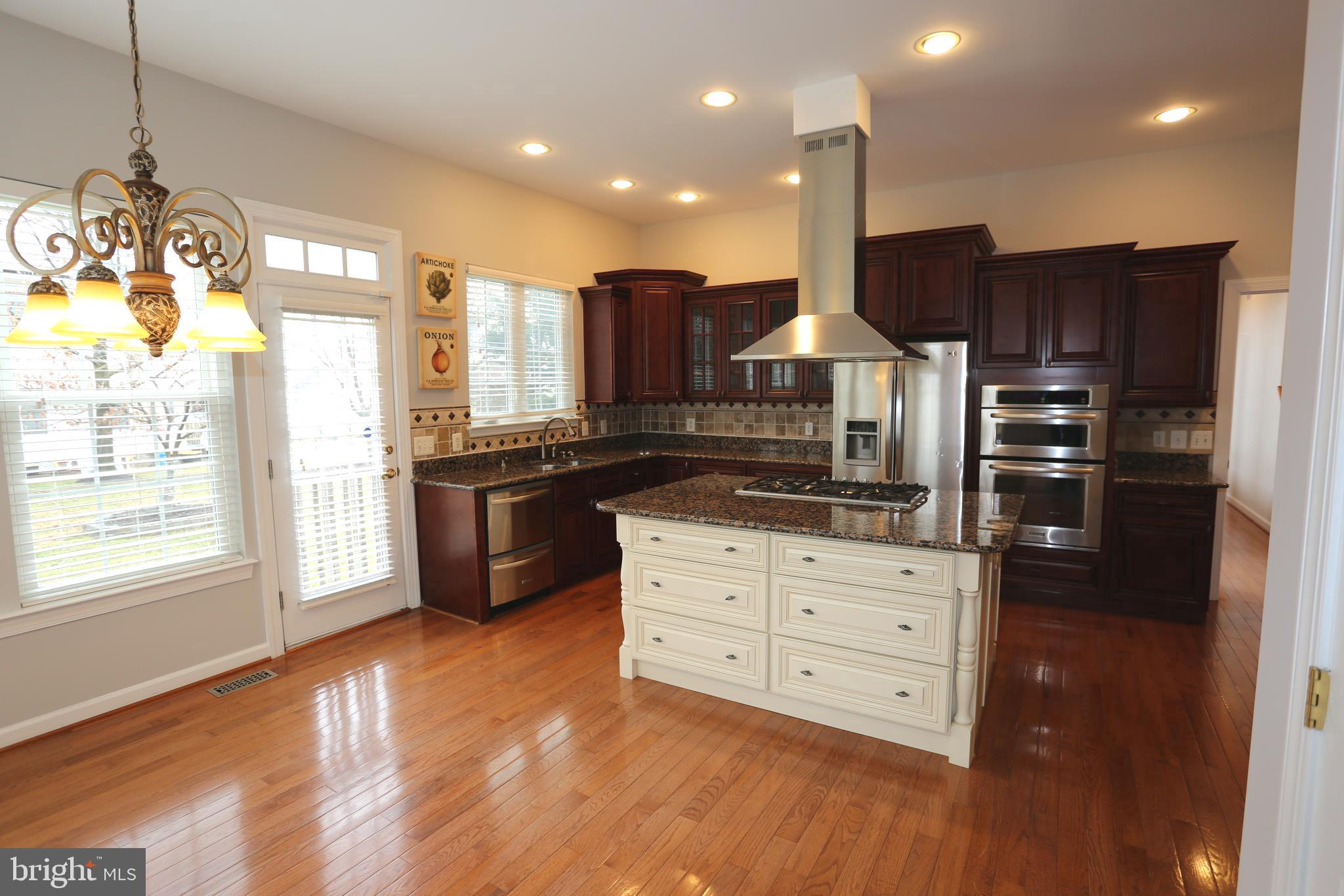 POTOMAC OAKS - Residential