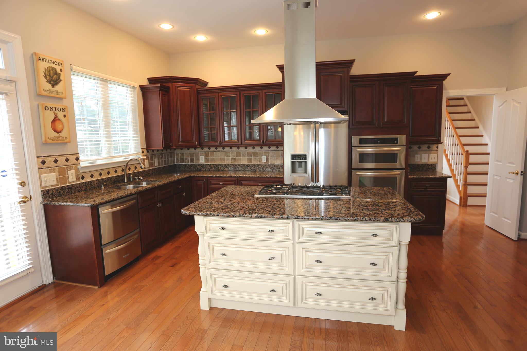 POTOMAC OAKS - Residential