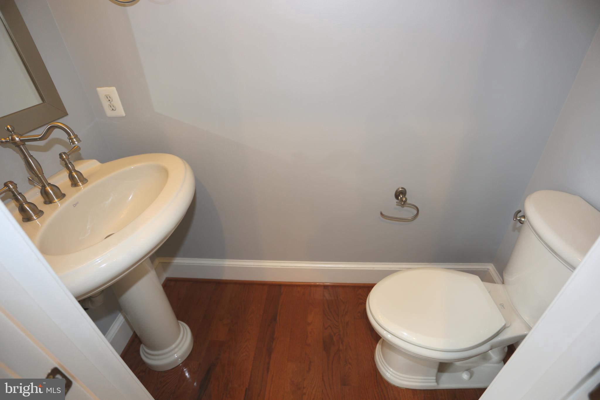 POTOMAC OAKS - Residential