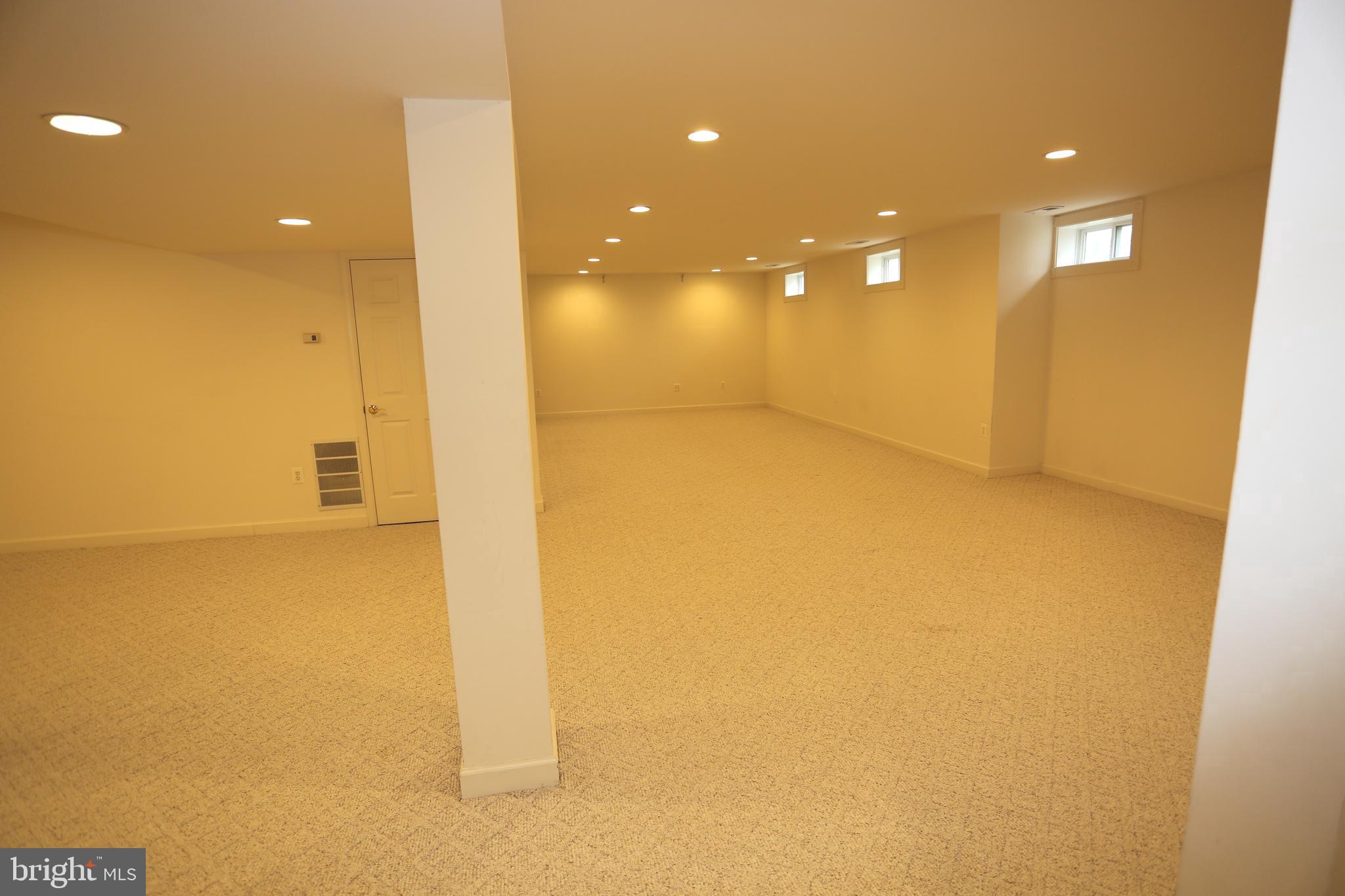 POTOMAC OAKS - Residential