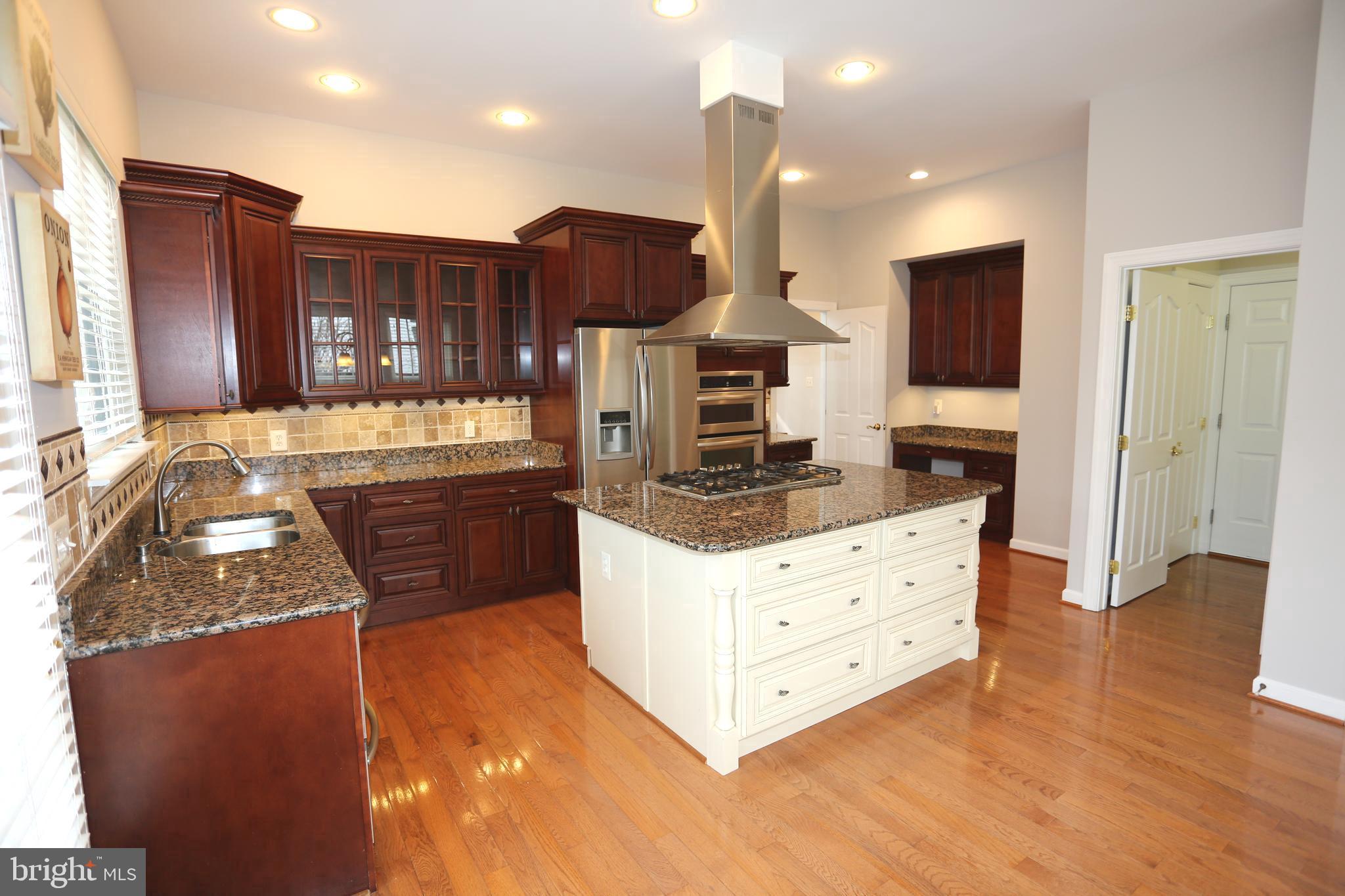 POTOMAC OAKS - Residential