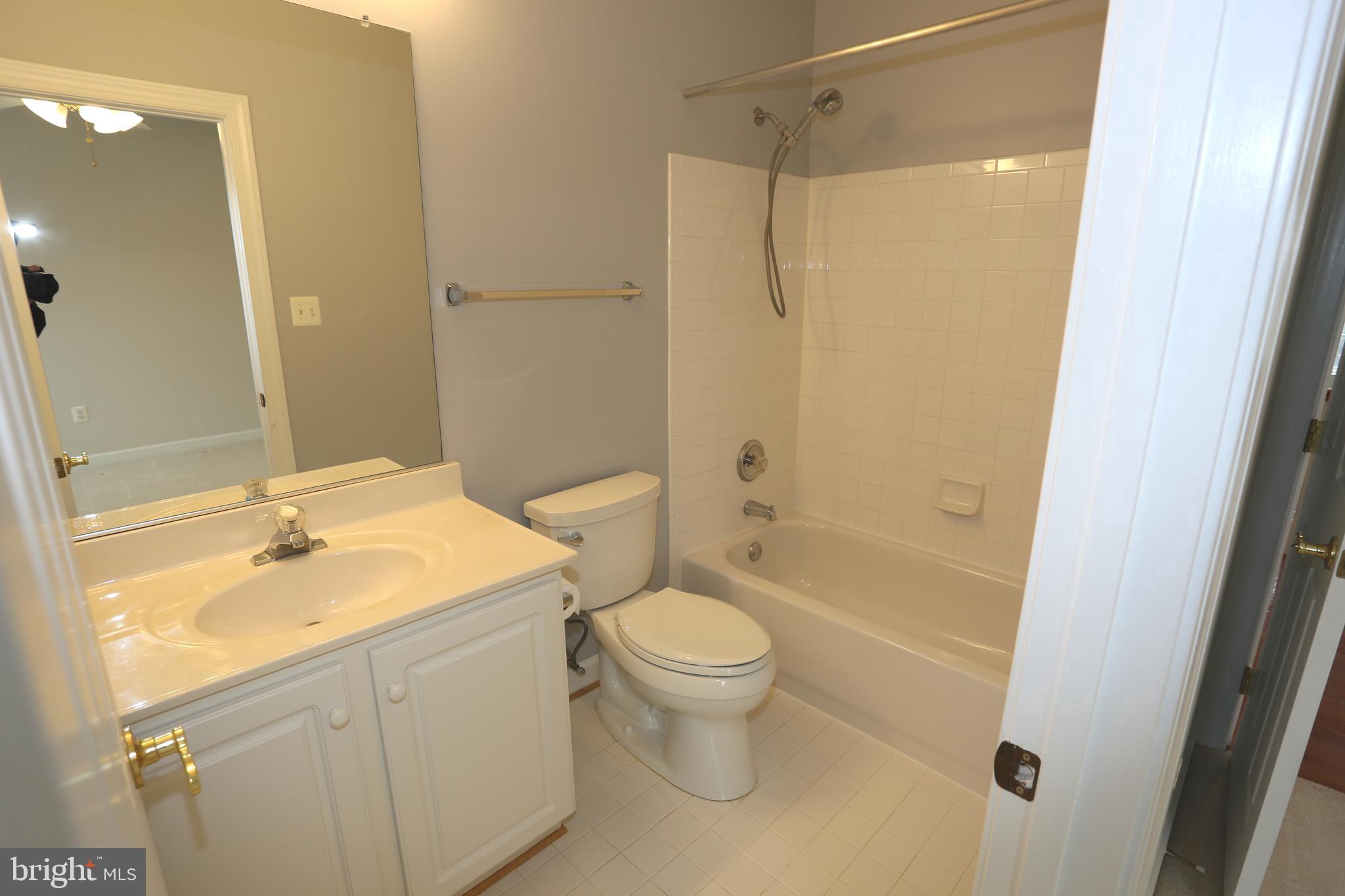 POTOMAC OAKS - Residential